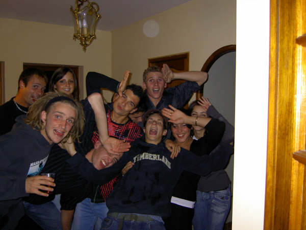 CHEZ AURE